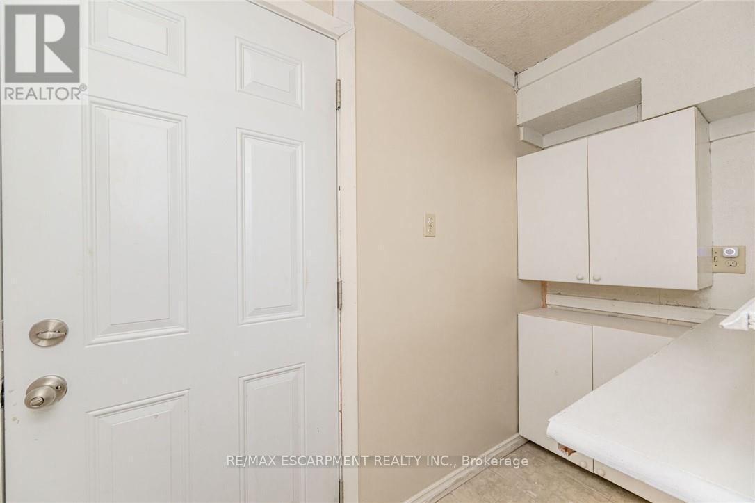 5479 Schueller Crescent, Burlington, ON - Photo Showing Other Room