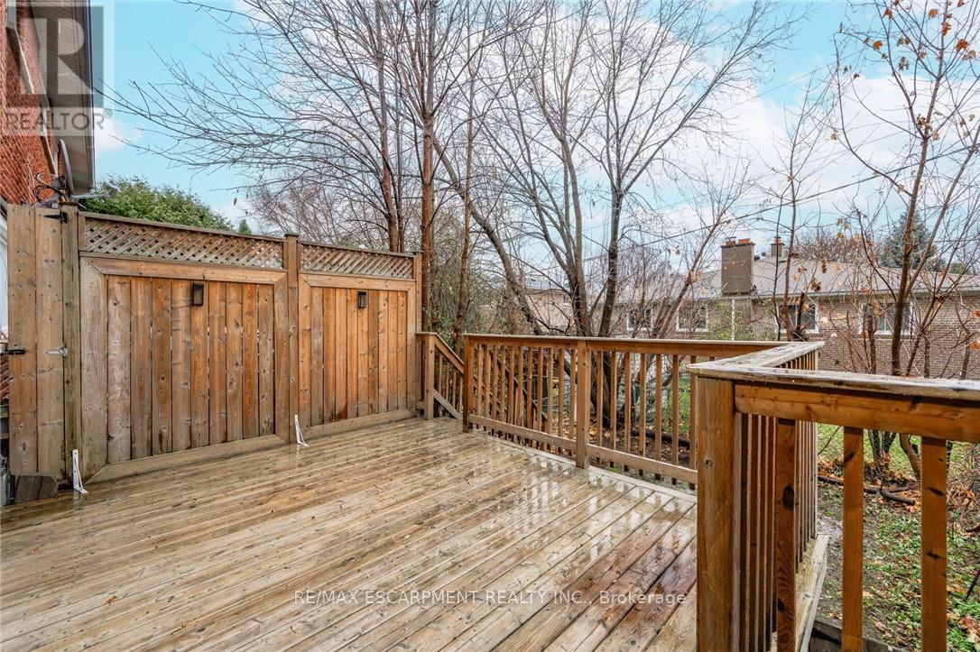 5479 Schueller Crescent, Burlington, ON - Outdoor With Deck Patio Veranda