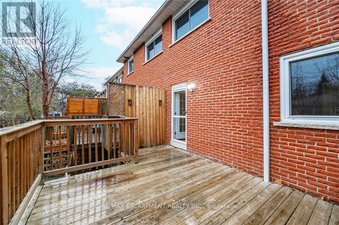 5479 Schueller Crescent, Burlington, ON - Outdoor With Deck Patio Veranda With Exterior
