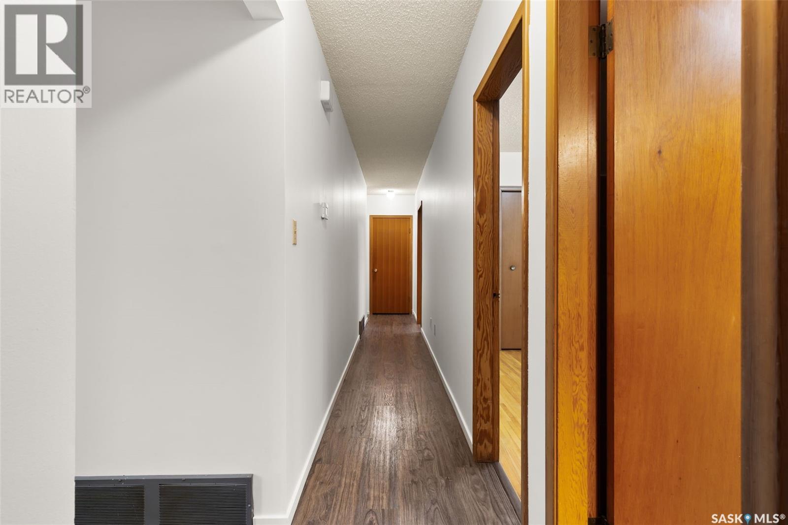 1020 9Th Avenue E, Regina, SK - Indoor Photo Showing Other Room