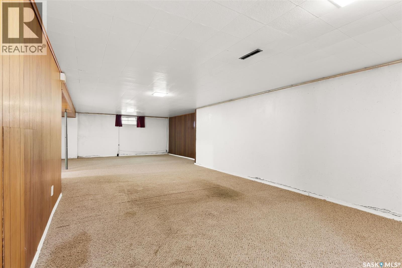 1020 9Th Avenue E, Regina, SK - Indoor