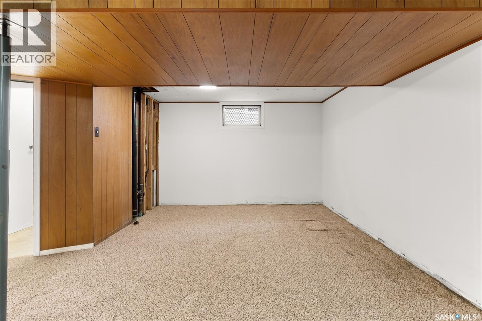 1020 9Th Avenue E, Regina, SK - Indoor