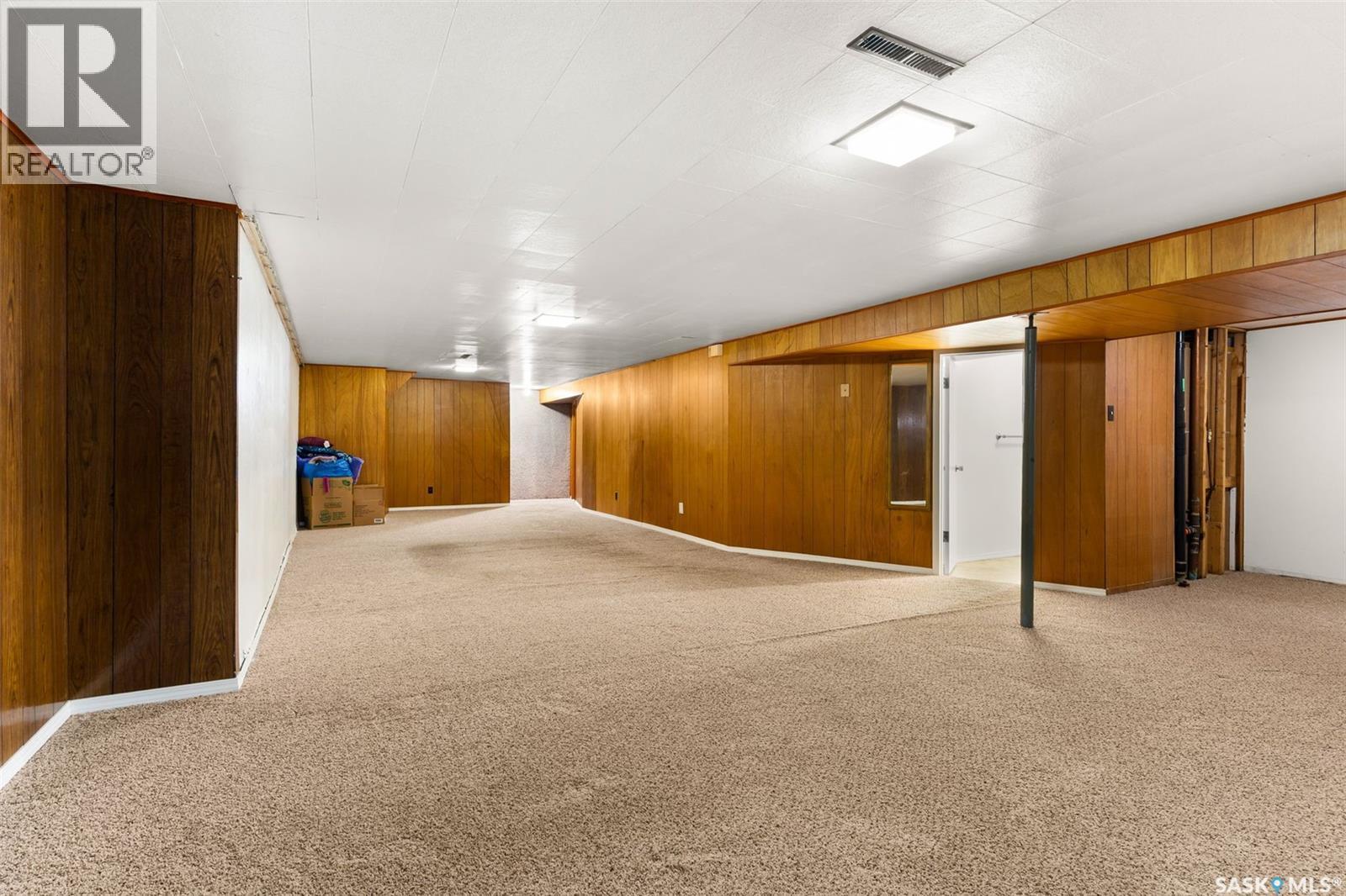 1020 9Th Avenue E, Regina, SK - Indoor