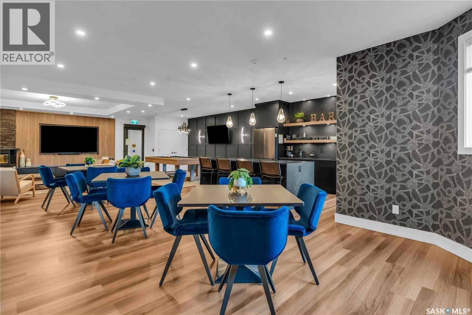 201 3581 Evans Court, Regina, SK - Indoor Photo Showing Dining Room