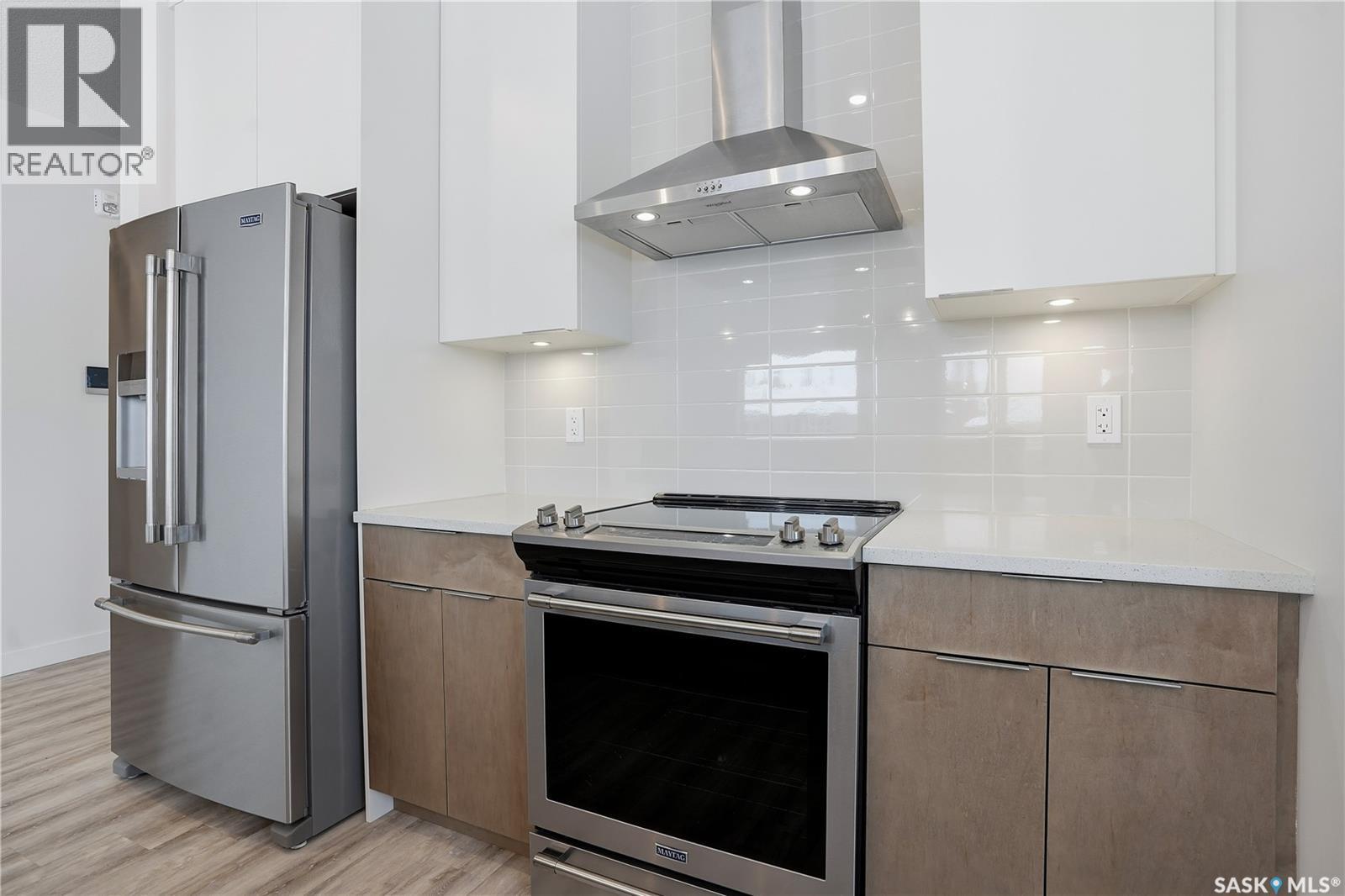 201 3581 Evans Court, Regina, SK - Indoor Photo Showing Kitchen