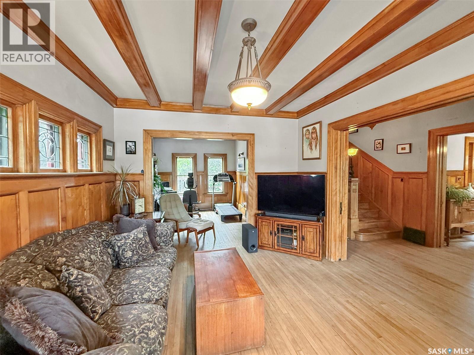 735 Sidney Street E, Swift Current, SK - Indoor Photo Showing Other Room