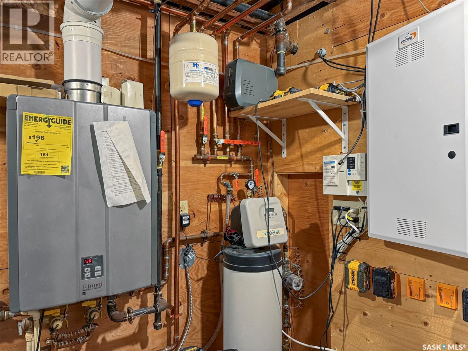 735 Sidney Street E, Swift Current, SK - Indoor Photo Showing Basement