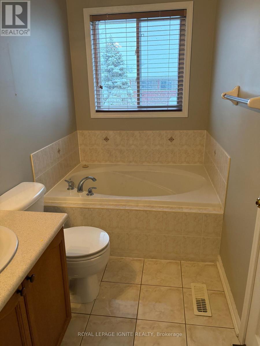 18 Red Pine Crescent, Wasaga Beach, ON - Indoor Photo Showing Bathroom