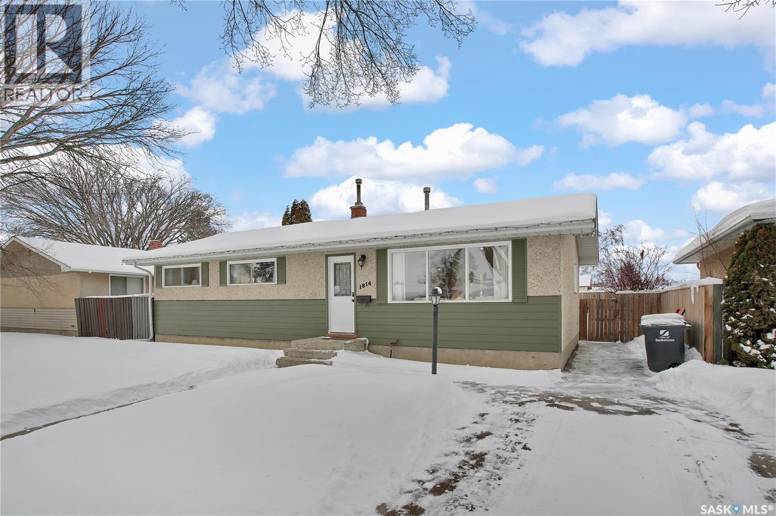 1814 Richardson Road, Saskatoon, SK - Outdoor
