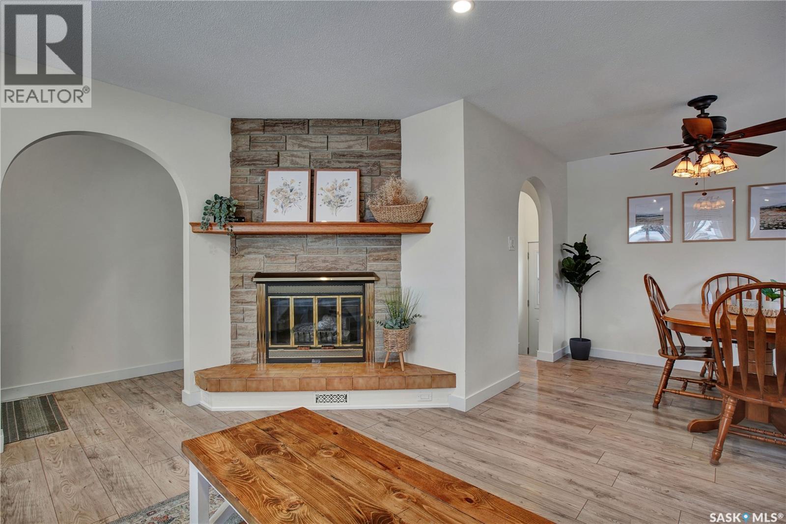 1814 Richardson Road, Saskatoon, SK - Indoor With Fireplace