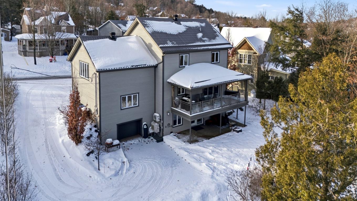 Photo aérienne - 182 Rue De Saguenay, Bromont, QC - Outdoor