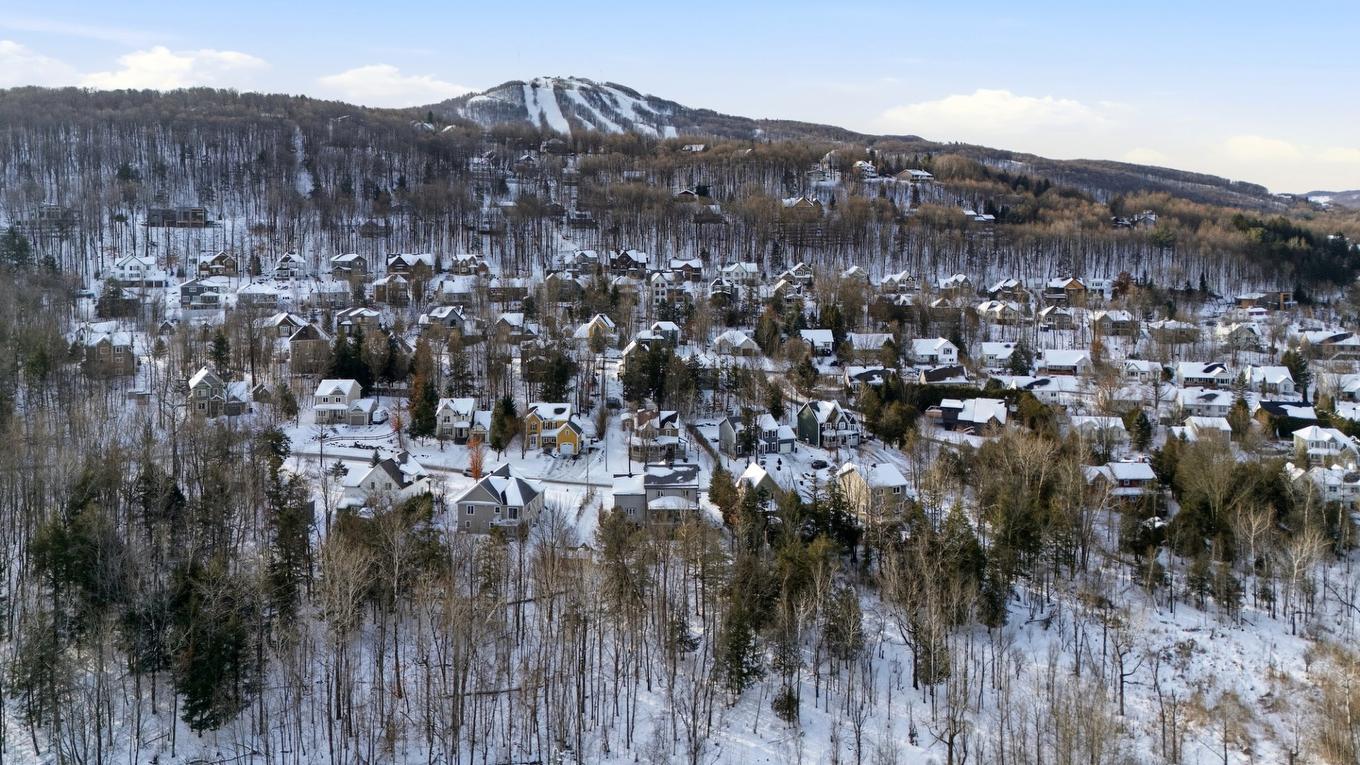 Photo aérienne - 182 Rue De Saguenay, Bromont, QC - Outdoor With View