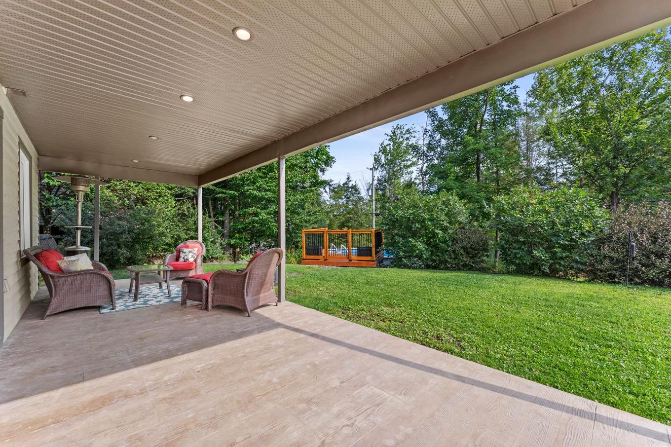 Balcon - 182 Rue De Saguenay, Bromont, QC - Outdoor With Deck Patio Veranda With Exterior