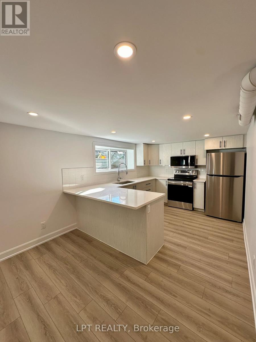 2101 Arch Street, Ottawa, ON - Indoor