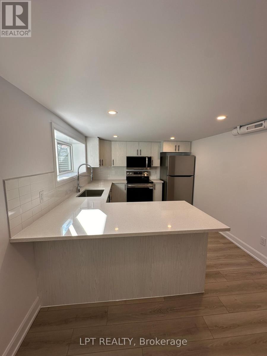 2101 Arch Street, Ottawa, ON - Indoor