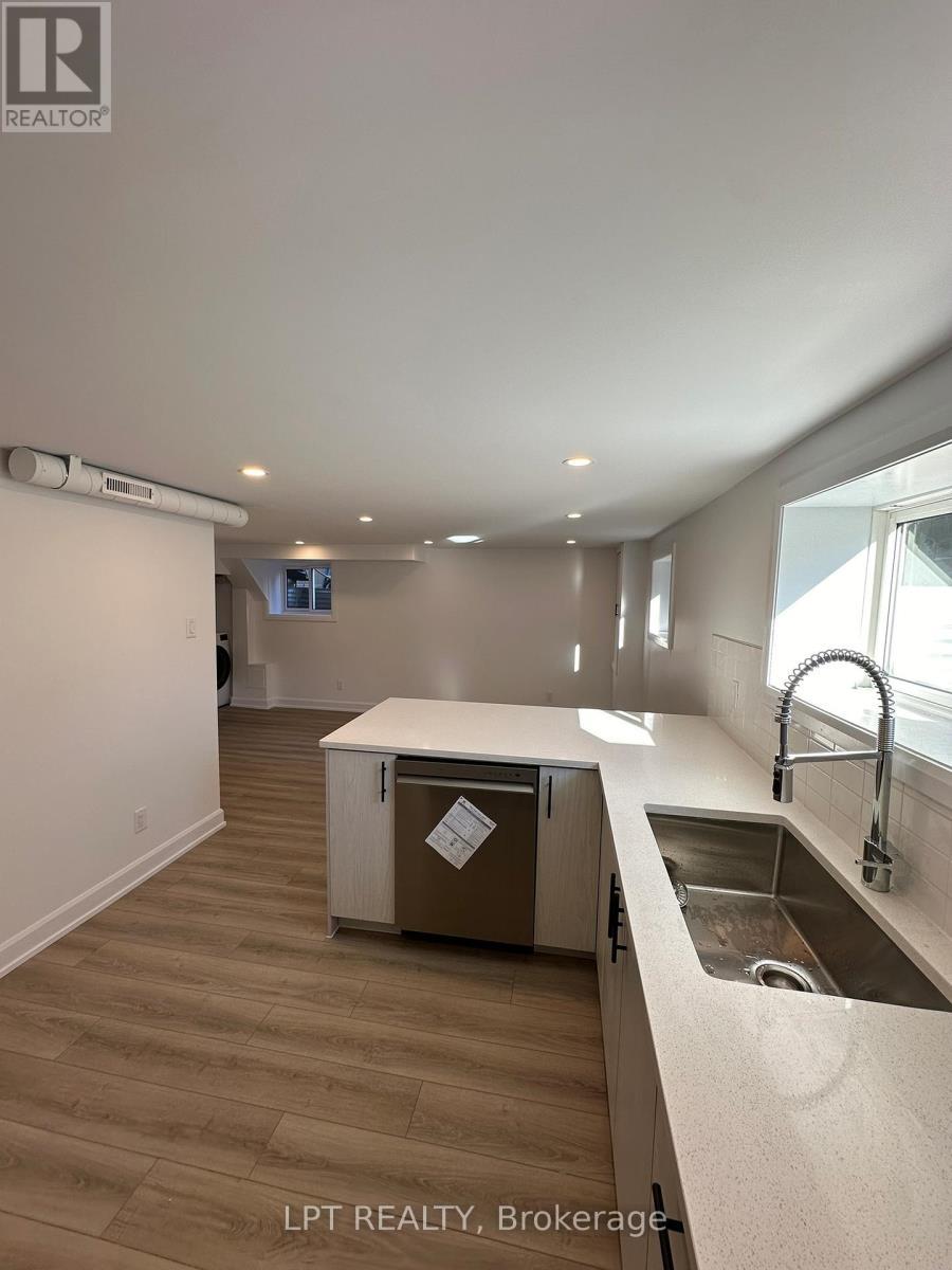 2101 Arch Street, Ottawa, ON - Indoor Photo Showing Kitchen With Double Sink