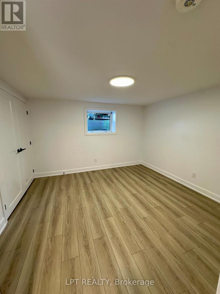 2101 Arch Street, Ottawa, ON - Indoor