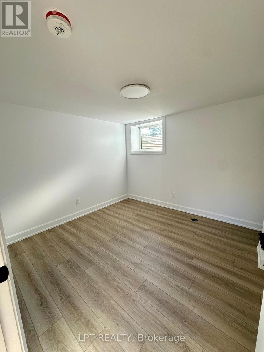 2101 Arch Street, Ottawa, ON - Indoor Photo Showing Other Room