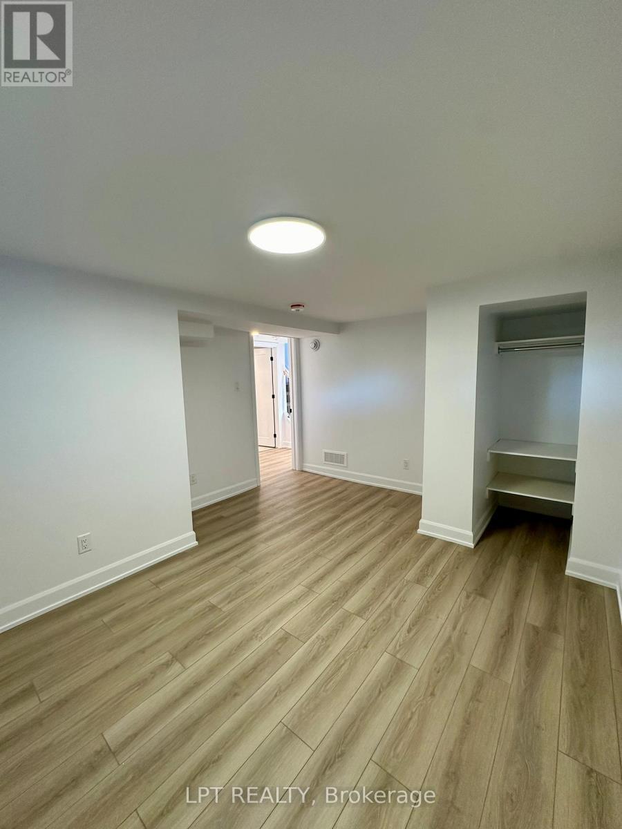 2101 Arch Street, Ottawa, ON - Indoor Photo Showing Other Room