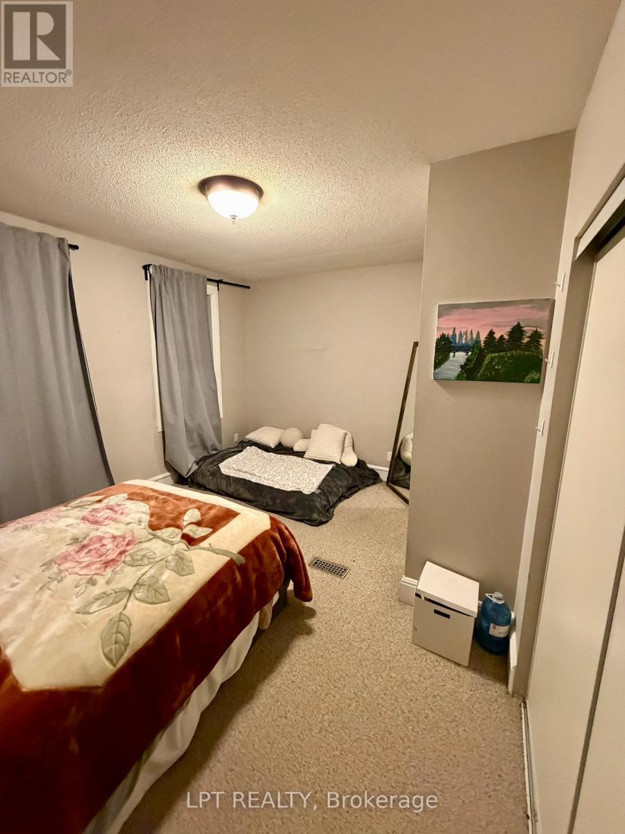 342 Sunnyside Avenue, Ottawa, ON - Indoor Photo Showing Bedroom