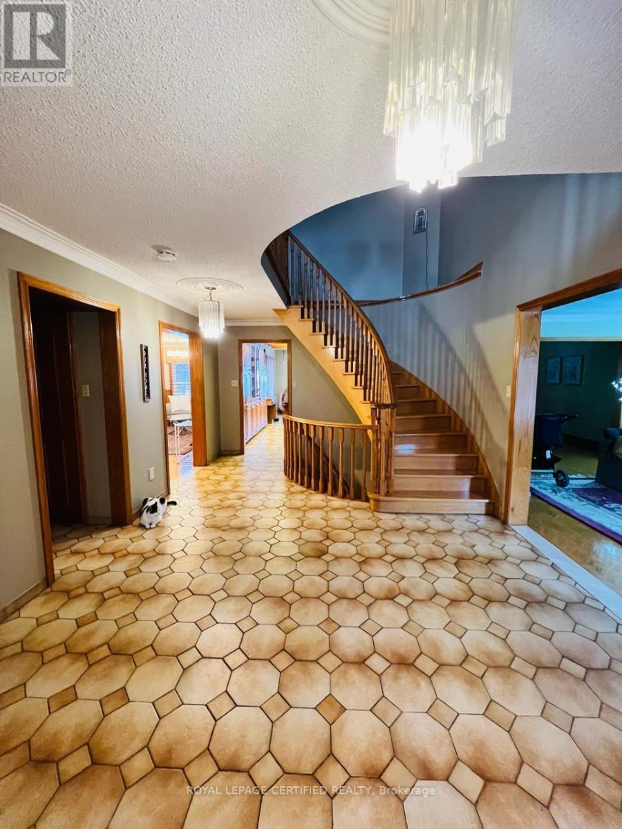 4261 Capilano Court, Mississauga, ON - Indoor Photo Showing Other Room