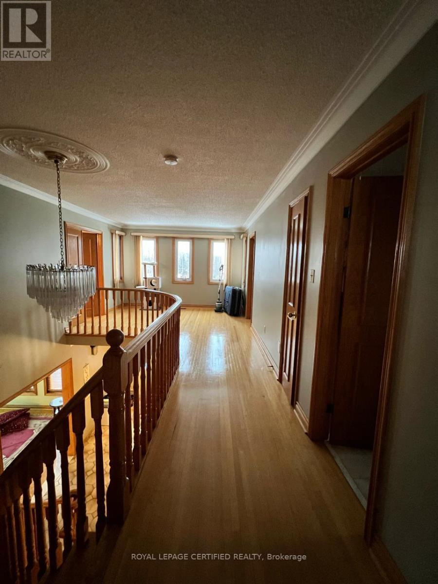 4261 Capilano Court, Mississauga, ON - Indoor Photo Showing Other Room