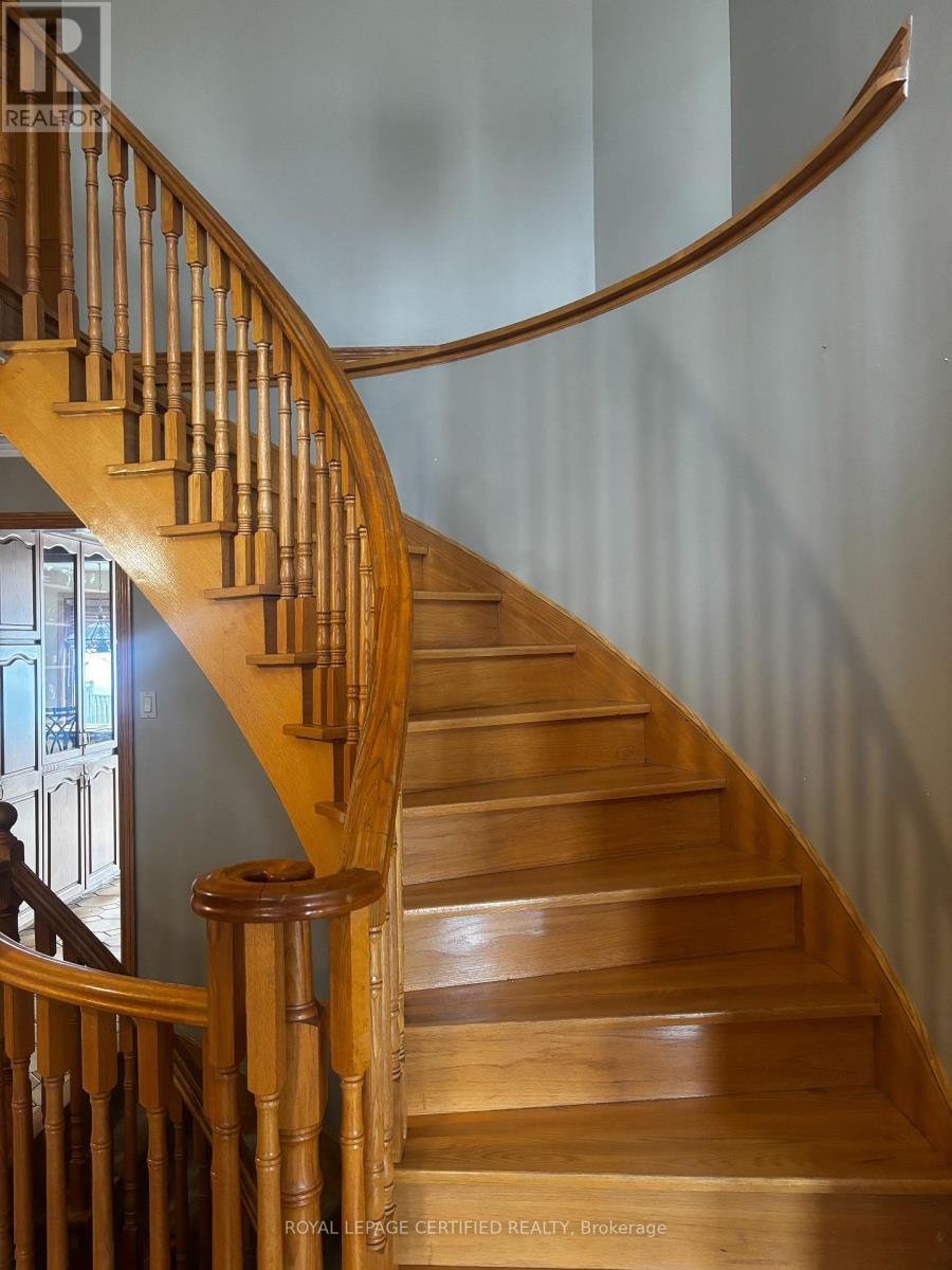 4261 Capilano Court, Mississauga, ON - Indoor Photo Showing Other Room