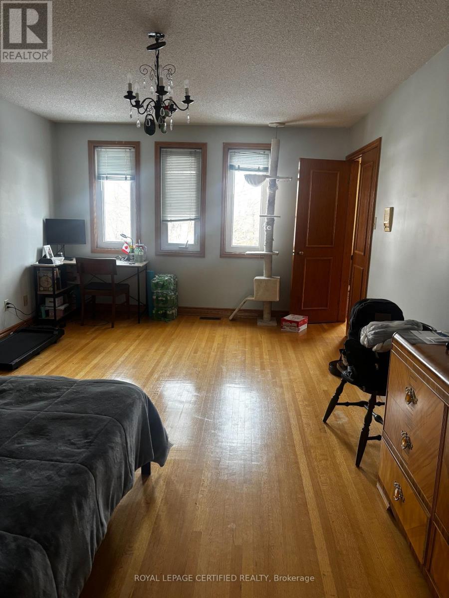 4261 Capilano Court, Mississauga, ON - Indoor