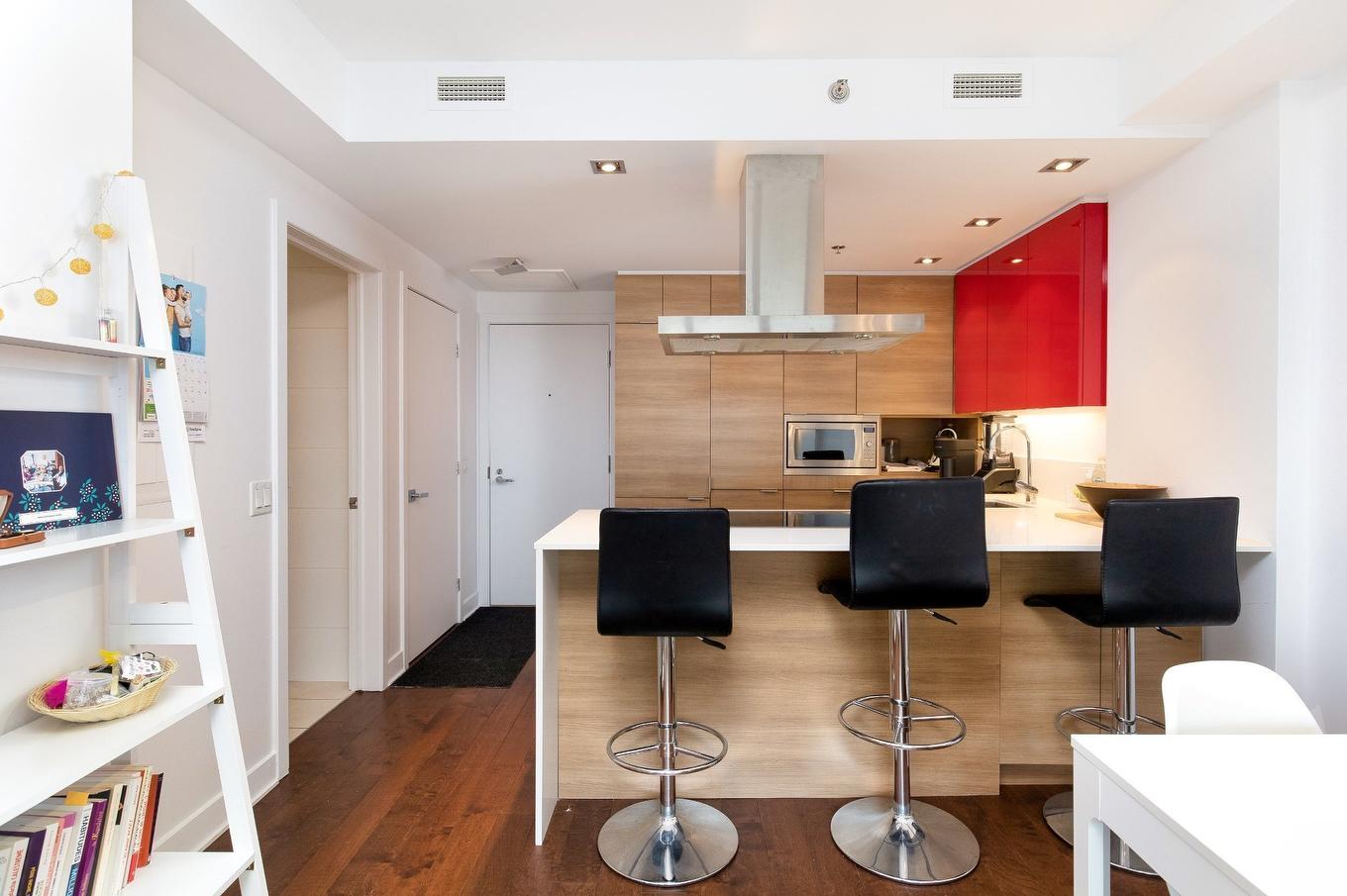 Cuisine - 1203-738 Rue St-Paul O., Montréal (Ville-Marie), QC - Indoor Photo Showing Other Room