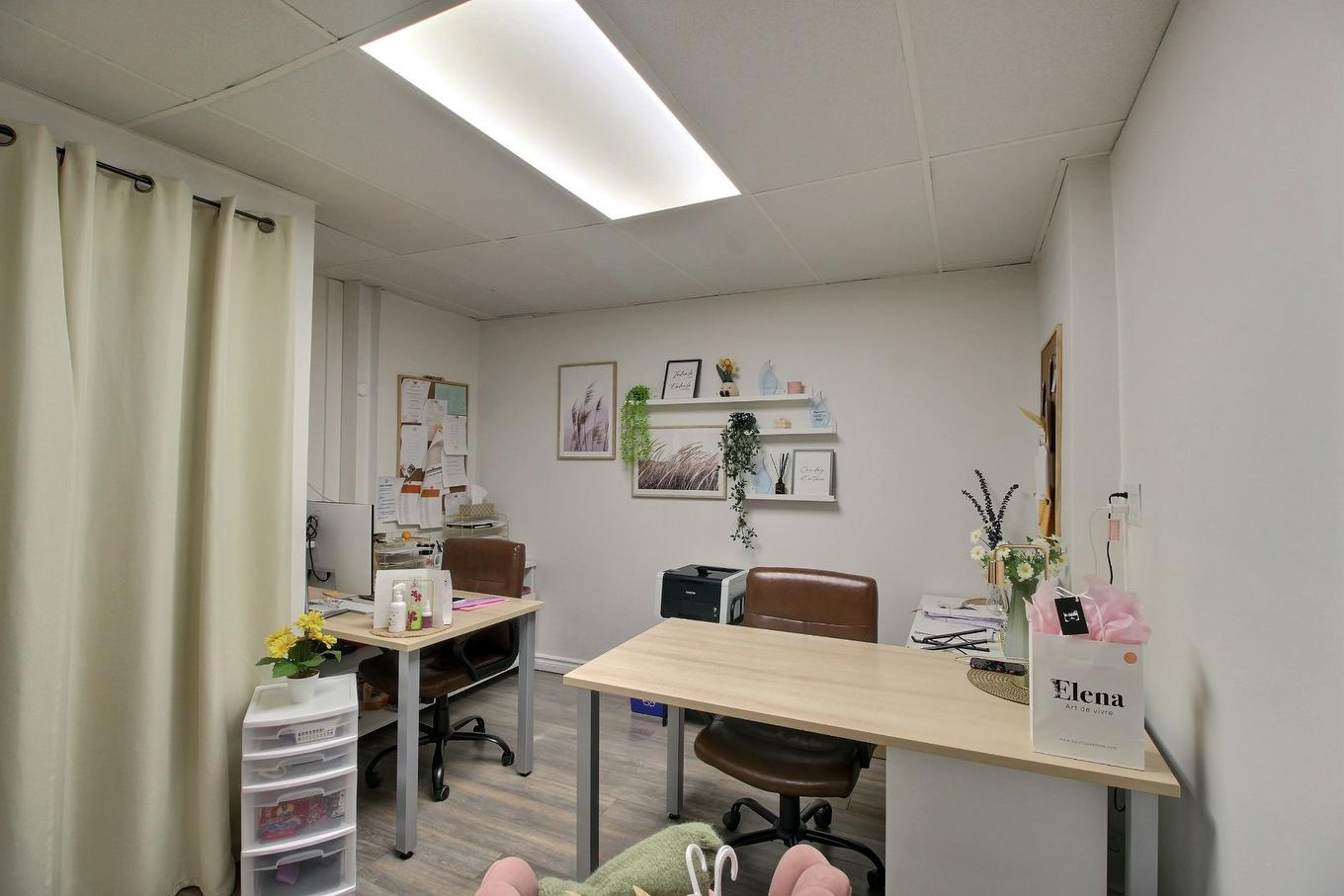 Bureau - 87 Av. Principale, Rouyn-Noranda, QC - Indoor Photo Showing Office
