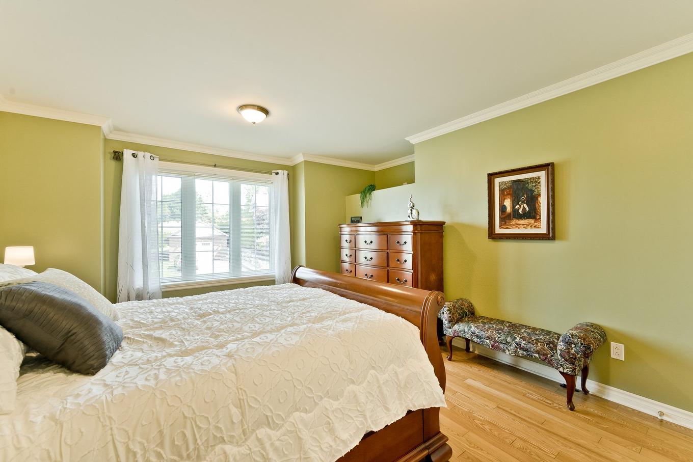 Primary bedroom - 265 Rue Rolland-Dion, Magog, QC - Indoor Photo Showing Bedroom
