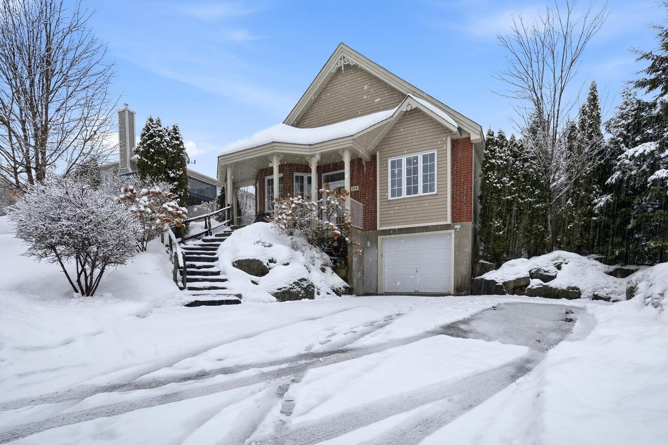 Exterior - 265 Rue Rolland-Dion, Magog, QC - Outdoor With Facade