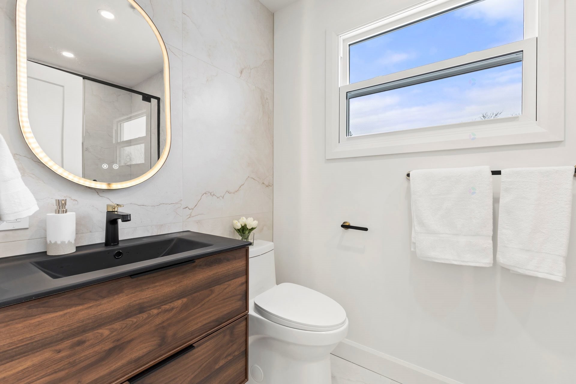 Bathroom - 94 Av. Fieldsend, Beaconsfield, QC - Indoor Photo Showing Bathroom