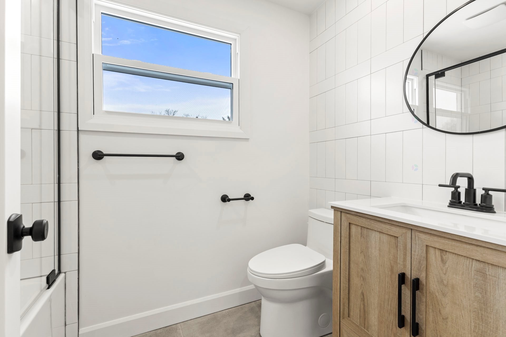 Bathroom - 94 Av. Fieldsend, Beaconsfield, QC - Indoor Photo Showing Bathroom