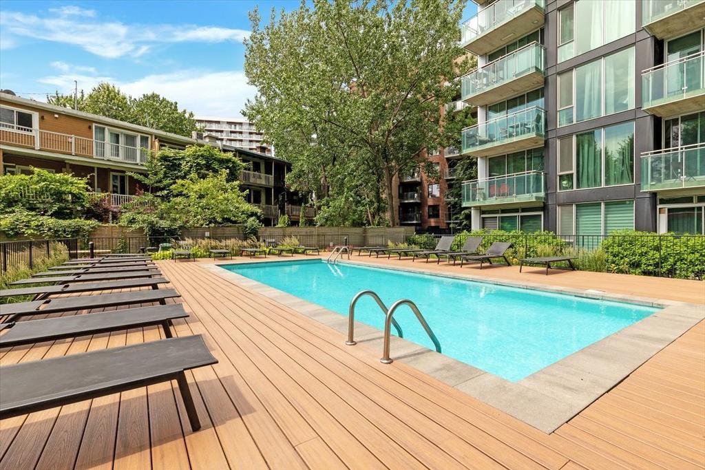 Piscine - 1115-190 Rue Murray, Montréal (Le Sud-Ouest), QC - Outdoor With In Ground Pool With Balcony