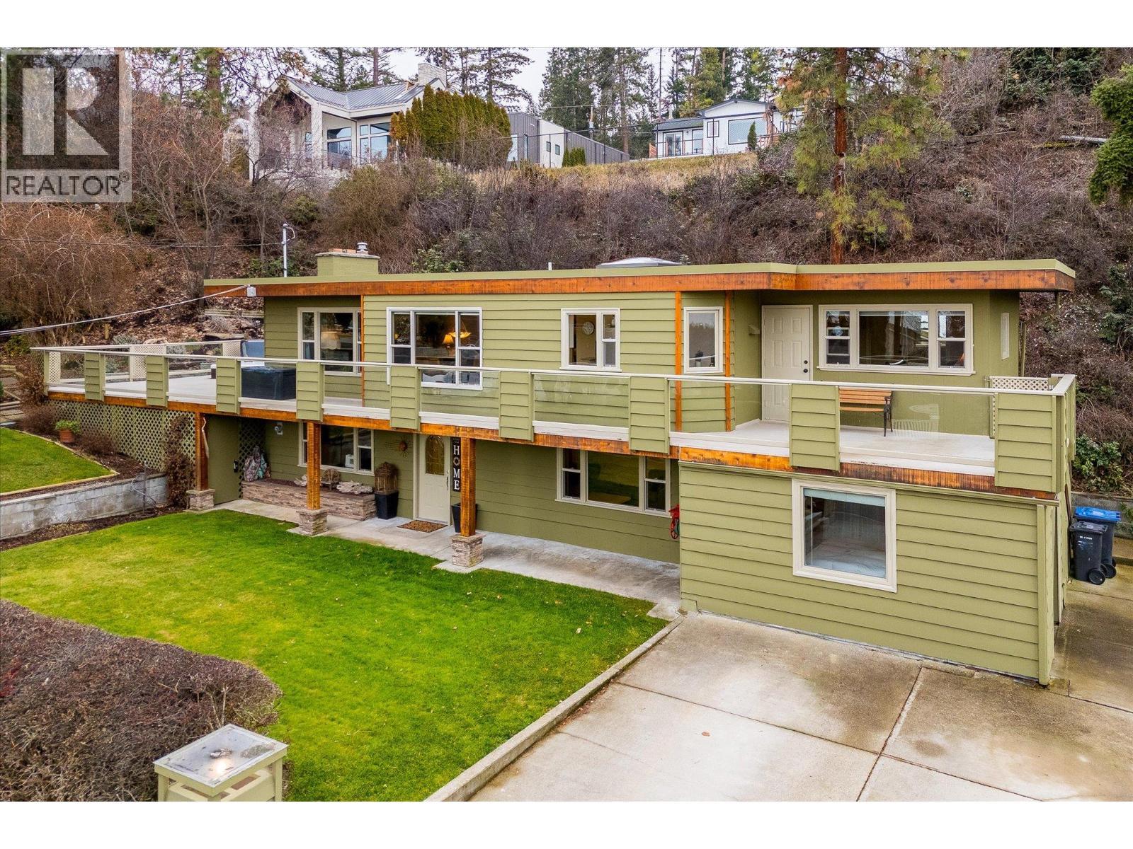 391 Braeloch Road, Kelowna, BC - Outdoor