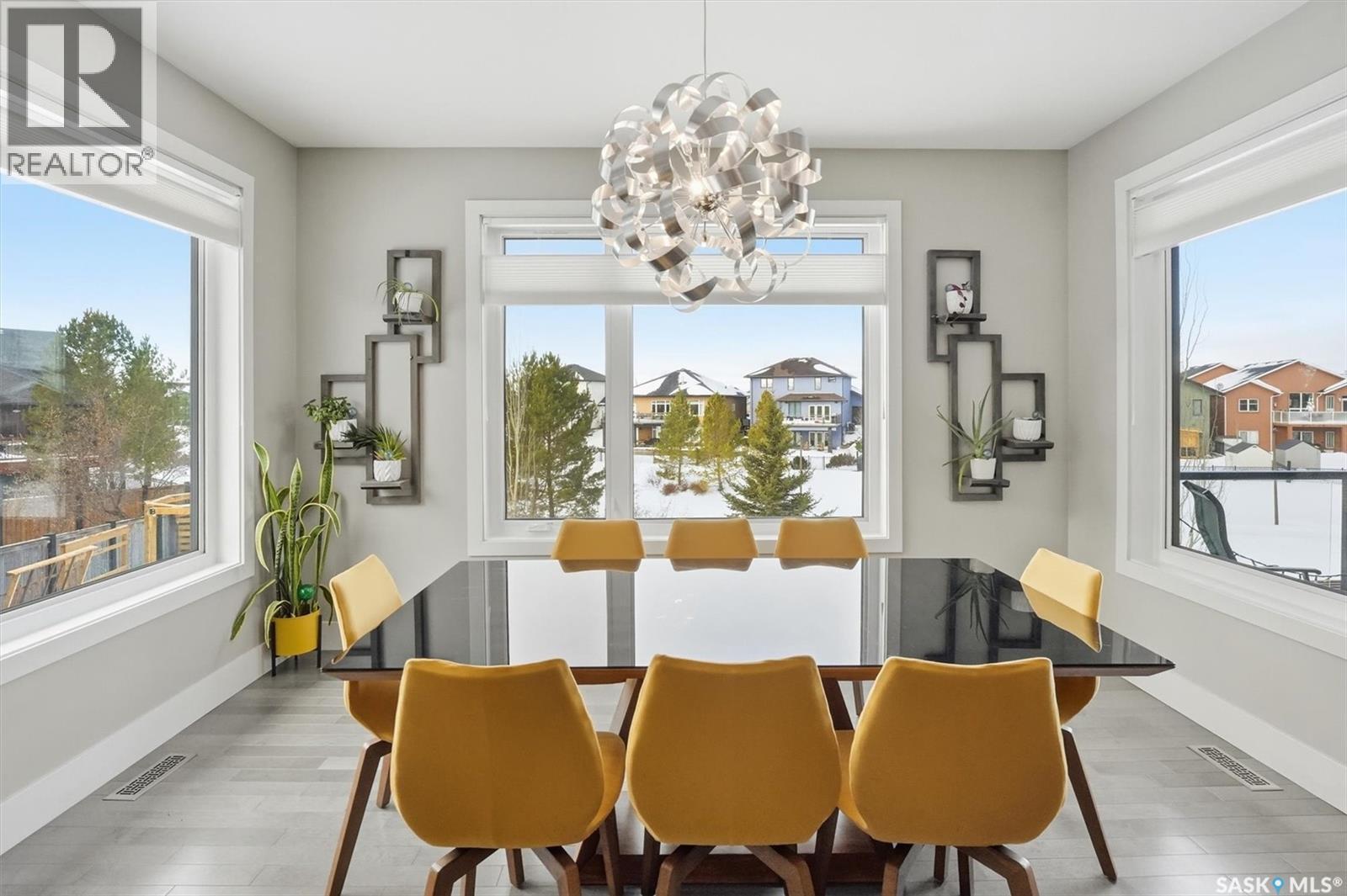 519 Bennion Terrace, Saskatoon, SK - Indoor Photo Showing Dining Room