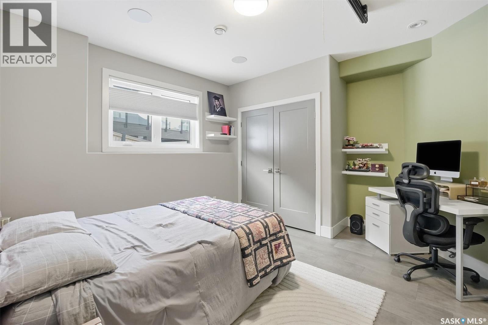 519 Bennion Terrace, Saskatoon, SK - Indoor Photo Showing Bedroom