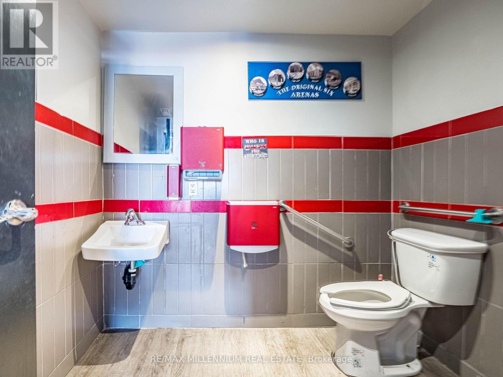 2905 Eglinton Avenue W, Mississauga, ON