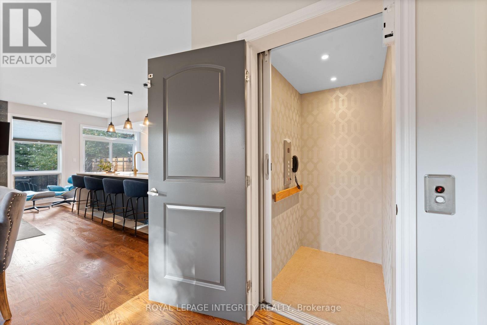 823 Petra Private, Ottawa, ON - Indoor Photo Showing Other Room