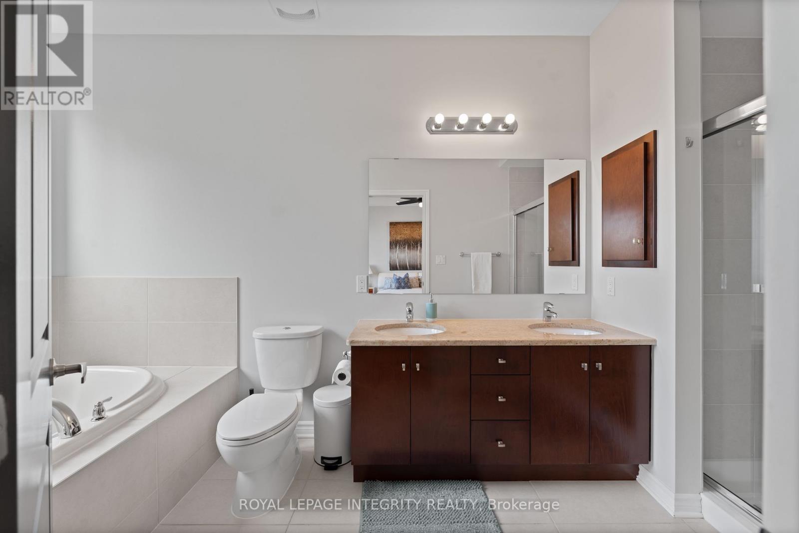 823 Petra Private, Ottawa, ON - Indoor Photo Showing Bathroom