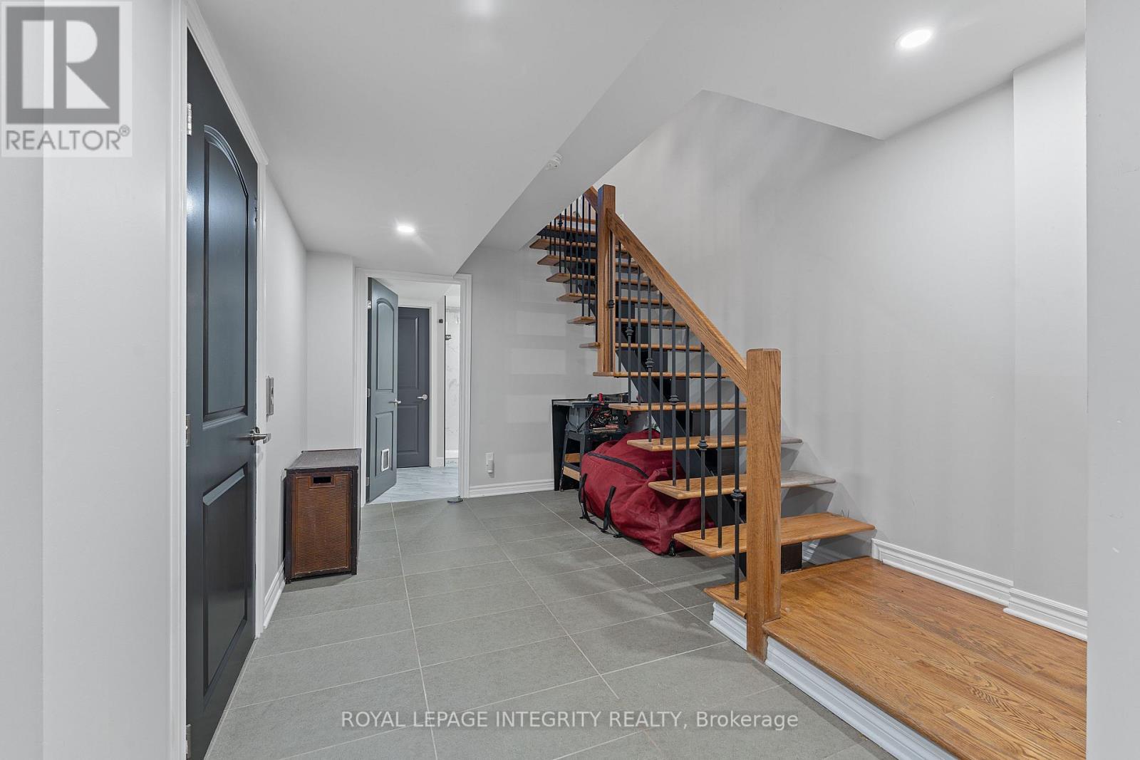 823 Petra Private, Ottawa, ON - Indoor Photo Showing Other Room