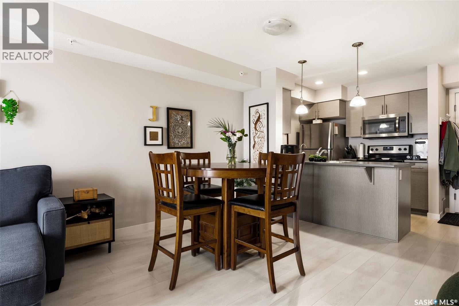 2418 5500 S Mitchinson Way S, Regina, SK - Indoor