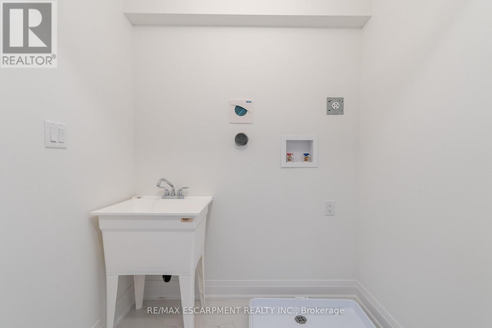 15 Raspberry Lane, Hamilton, ON -