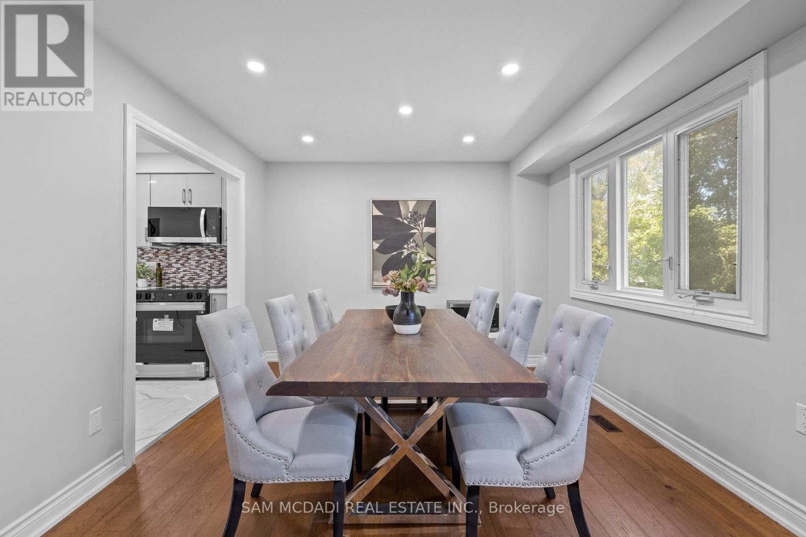 6755 Segovia Road, Mississauga, ON - Indoor Photo Showing Dining Room