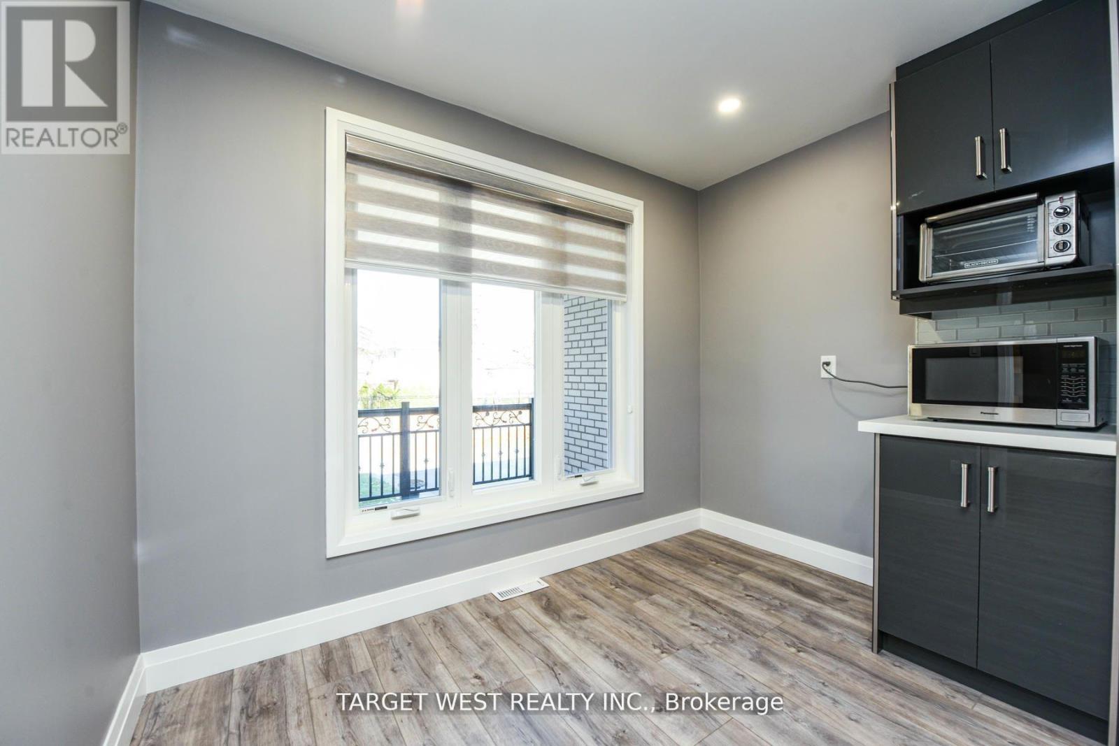 1443 Saginaw Crescent, Mississauga, ON - Indoor