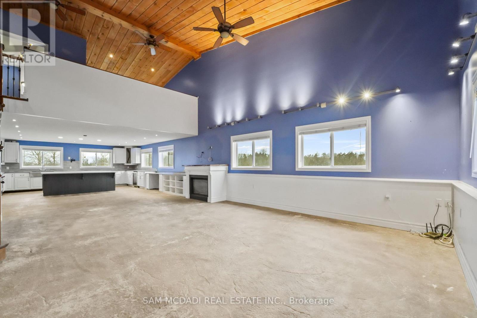 1291 Old Highway 8, Hamilton, ON - Indoor Photo Showing Other Room