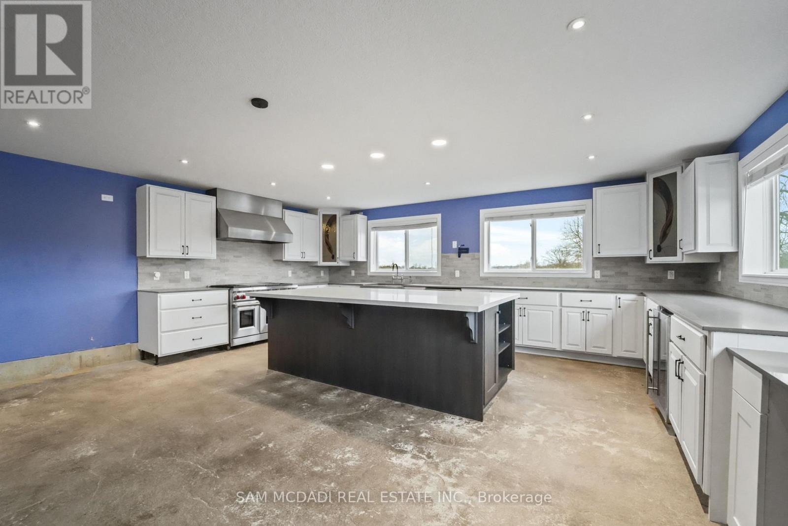 1291 Old Highway 8, Hamilton, ON - Indoor Photo Showing Kitchen With Upgraded Kitchen