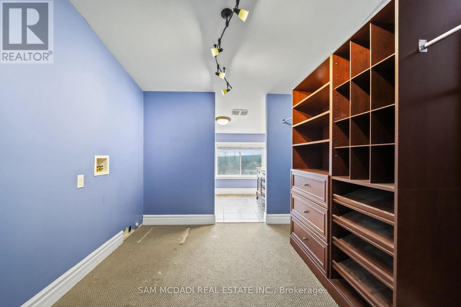 1291 Old Highway 8, Hamilton, ON - Indoor