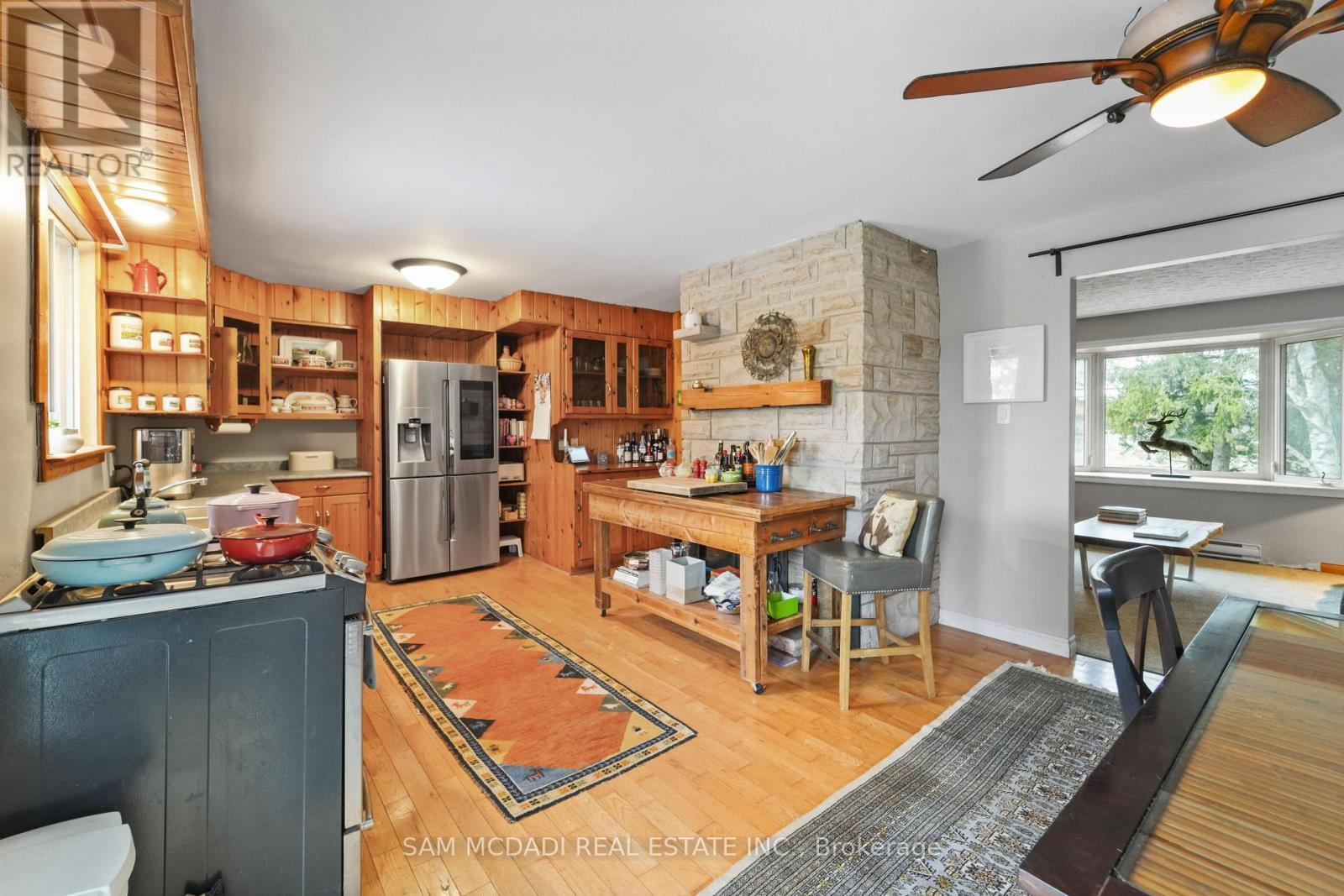 1291 Old Highway 8, Hamilton, ON - Indoor